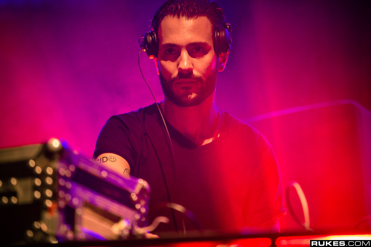 dwp12_048.jpg