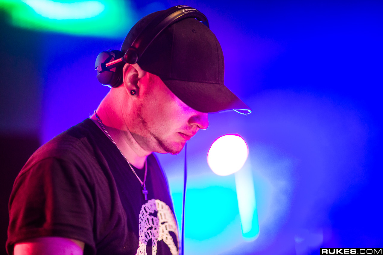 dwp12_118.jpg