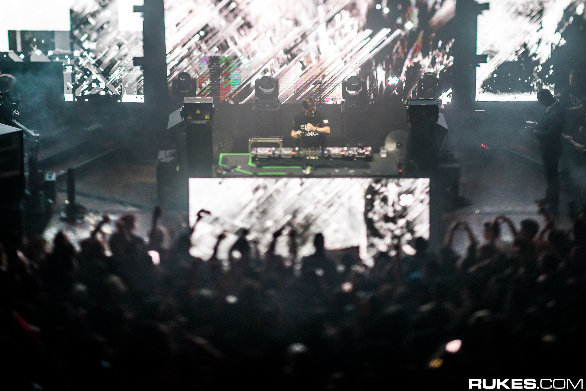 exchangela6 030
