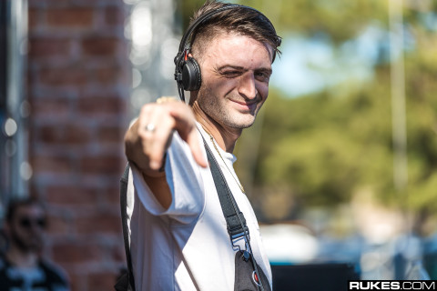 freakydeakytx18b_004