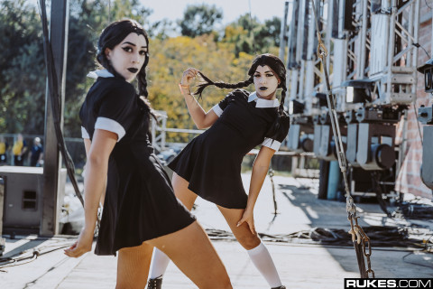 freakydeakytx18b_006