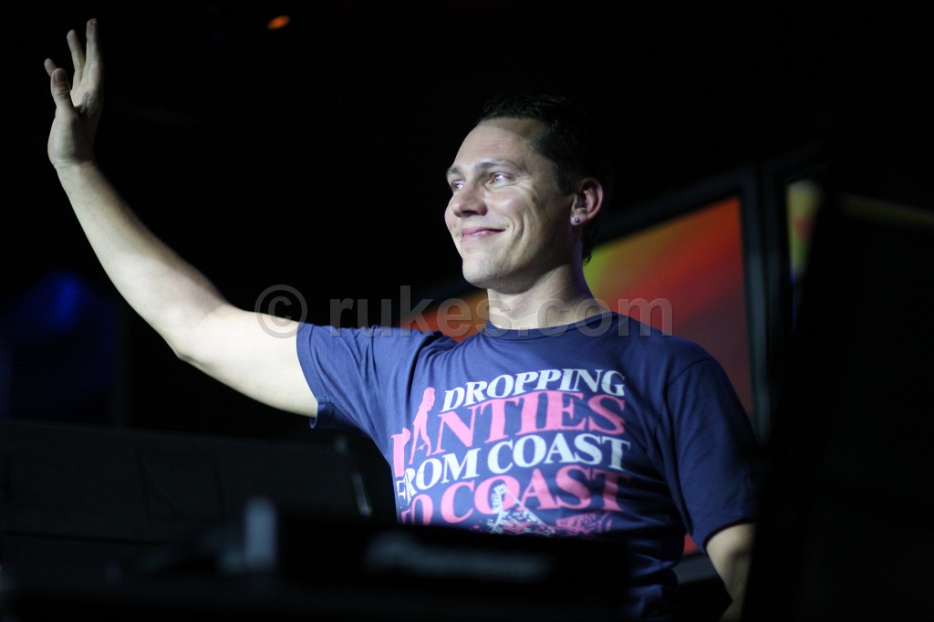 IMAGE: http://photo.rukes.com/heat12/slides/heat12%20057.jpg