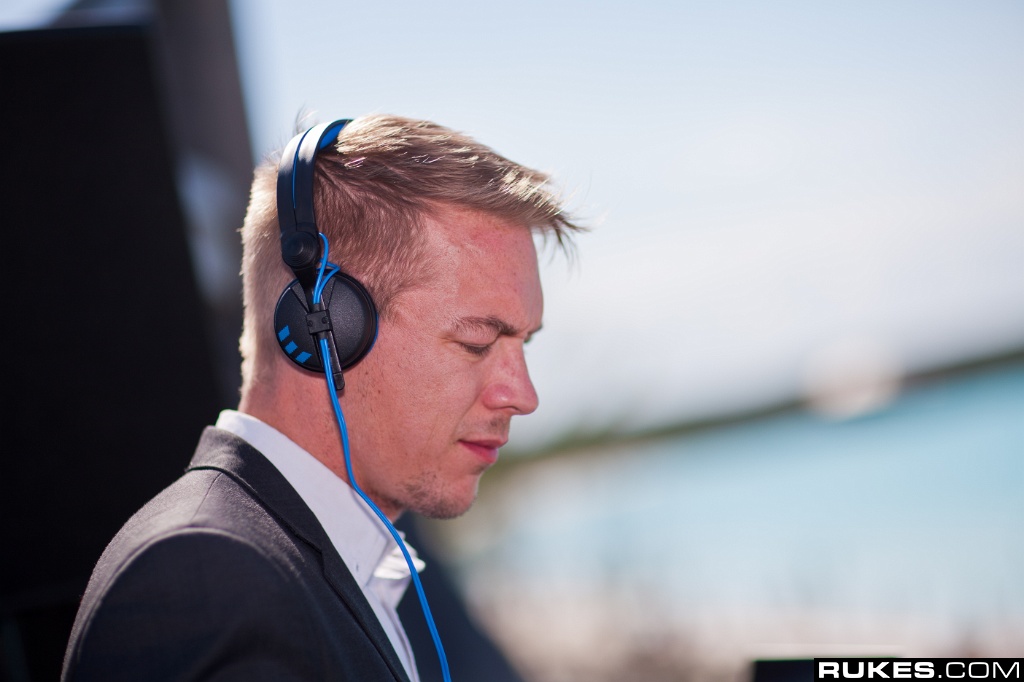 holyship11c_048.jpg
