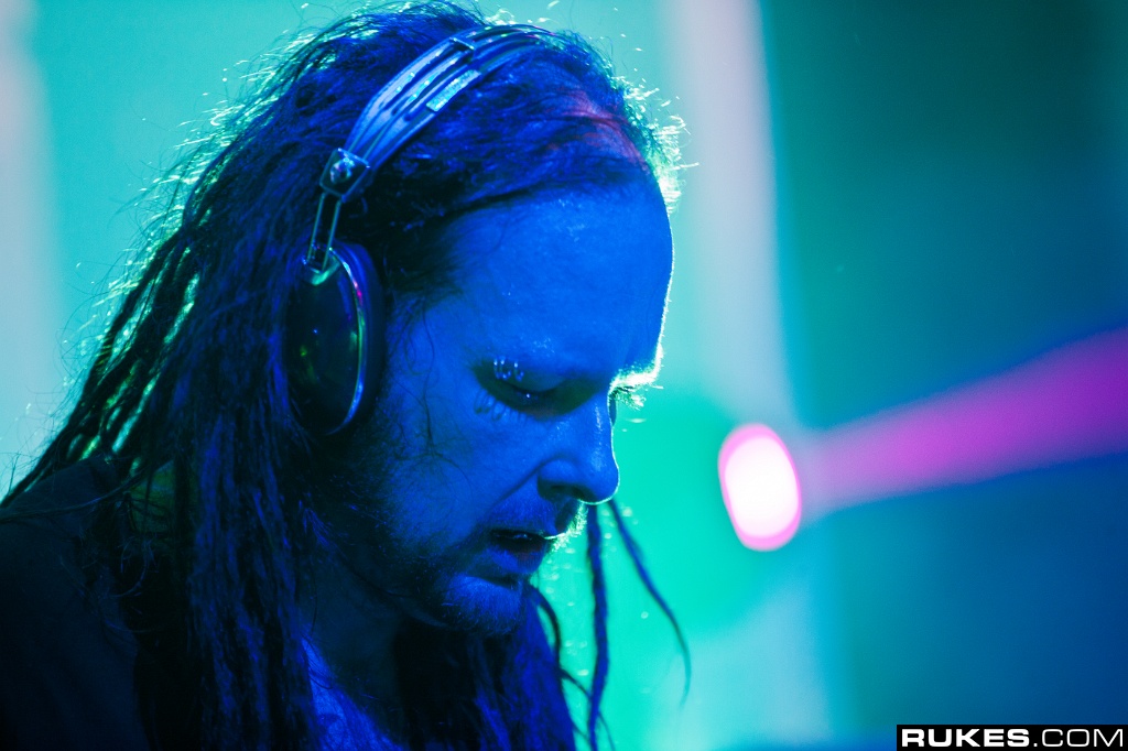 holyship11c_167.jpg