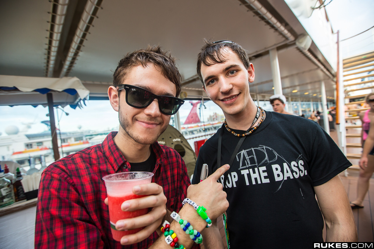 holyship13b_076.jpg