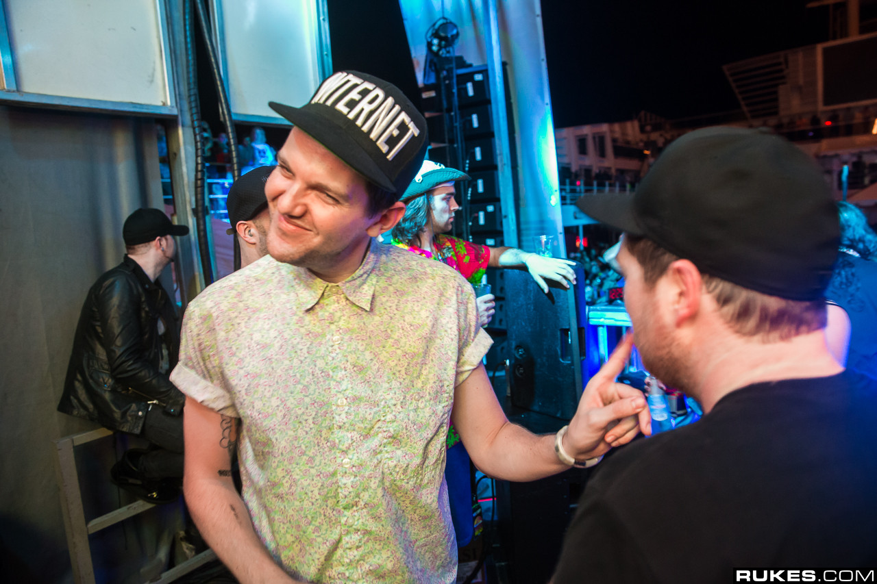 holyship13b_231.jpg