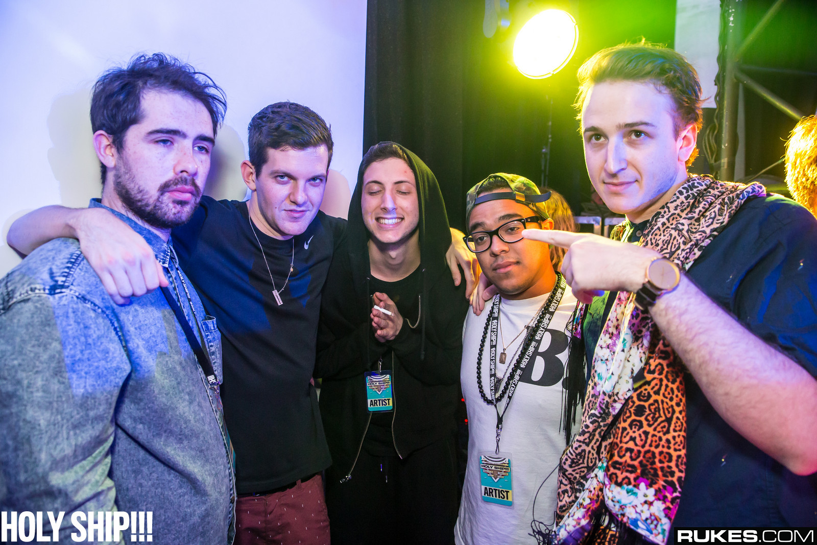 holyship14b_136.jpg