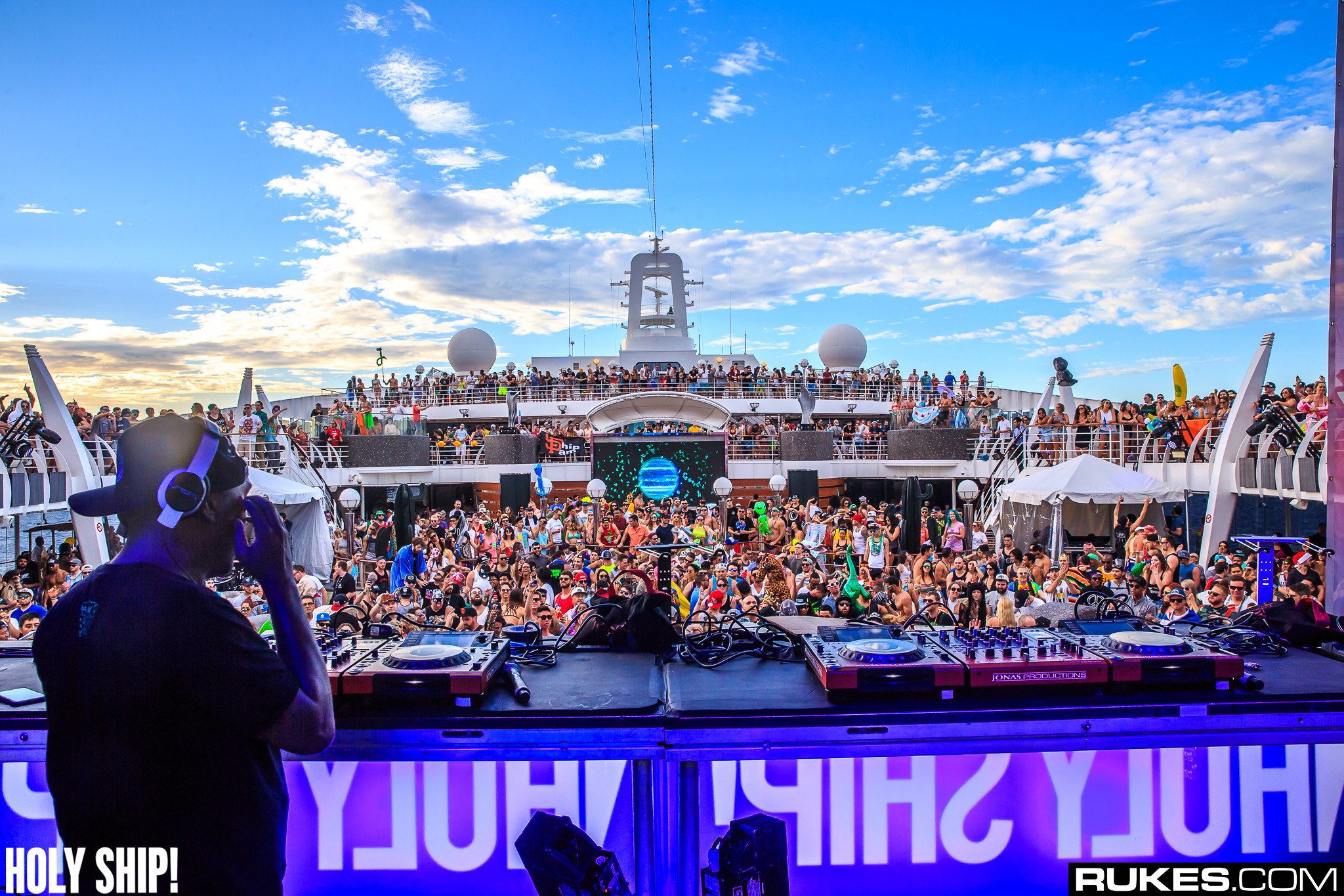 holyship16b 101