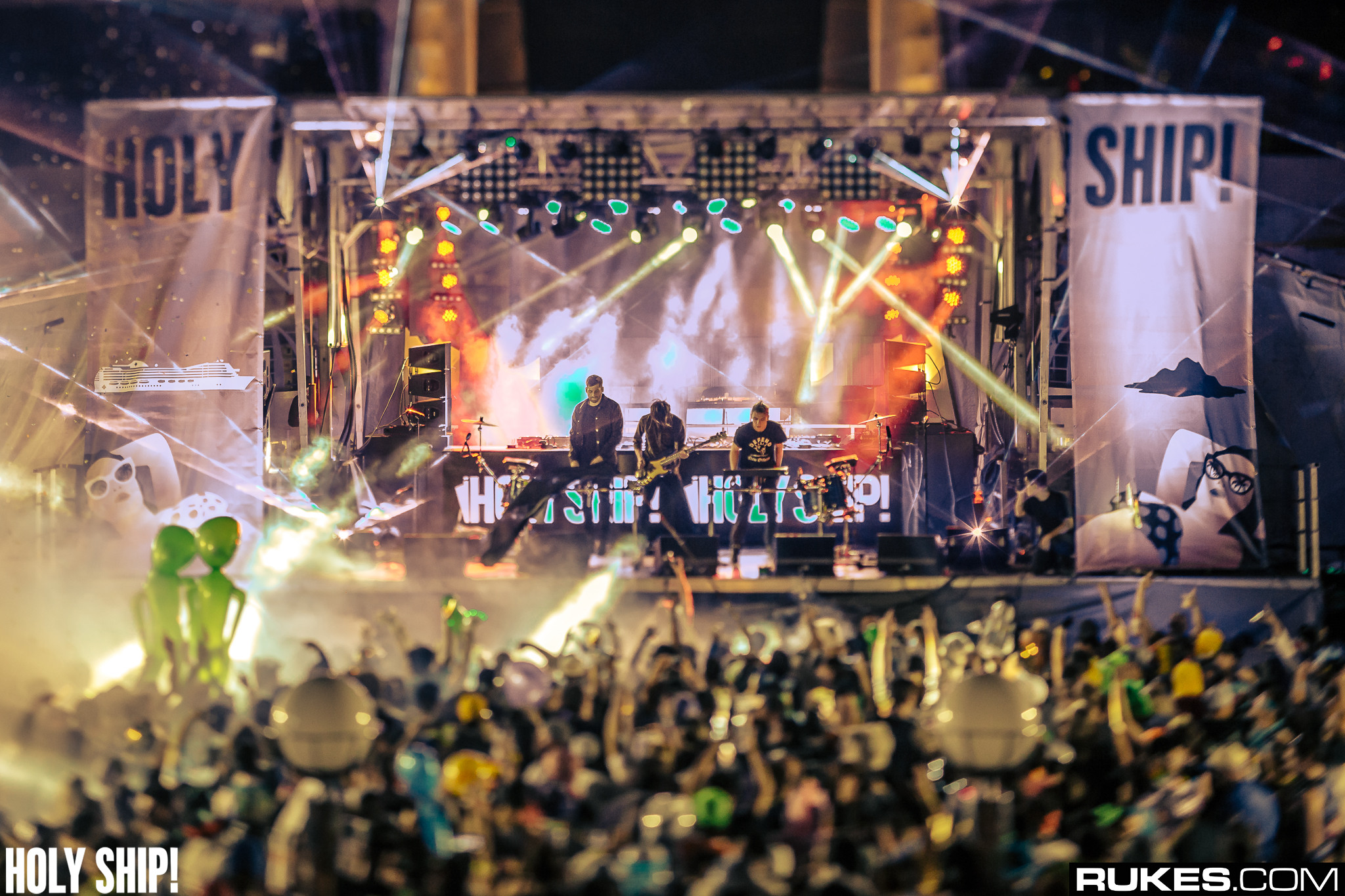holyship16b 162