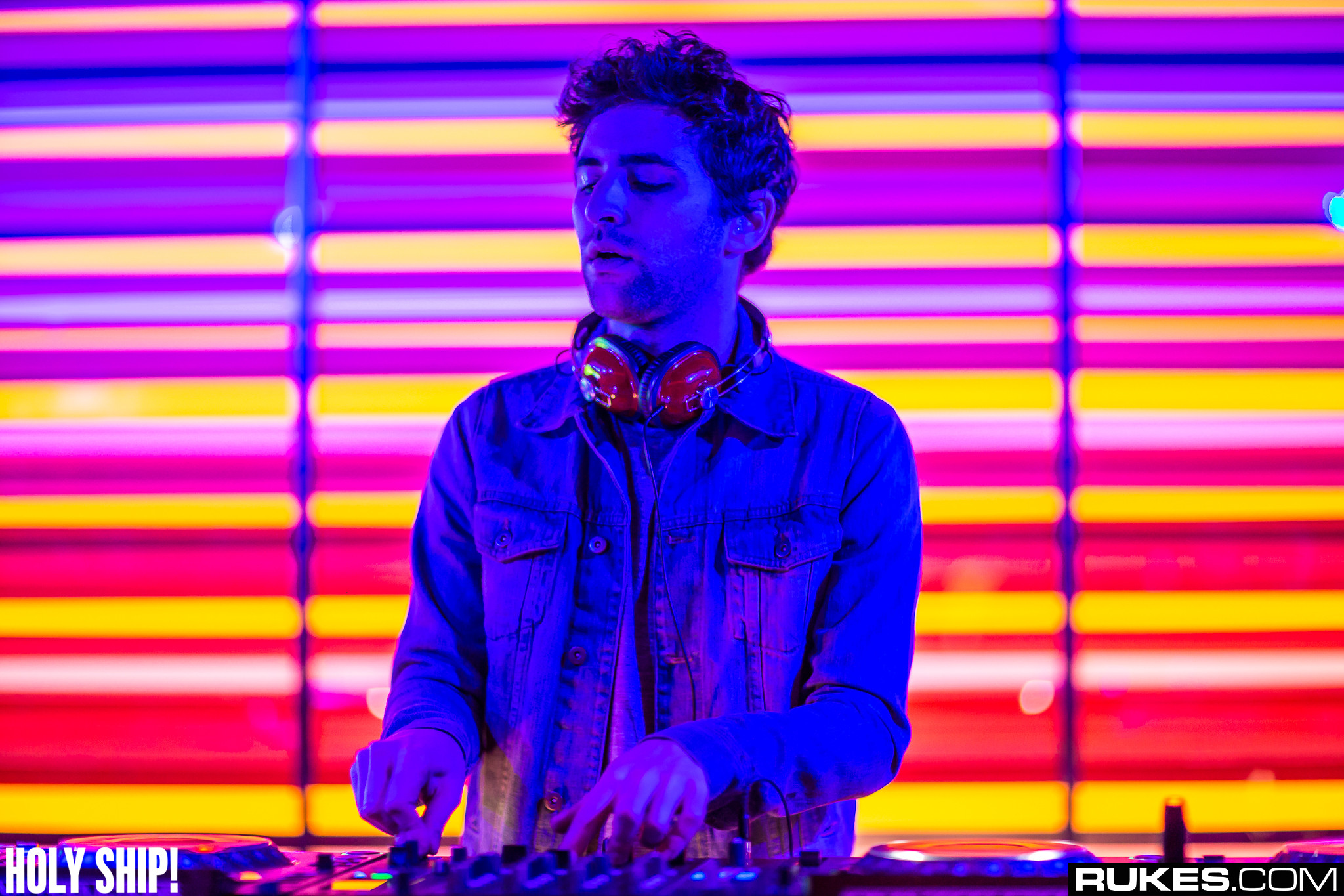 holyship16b 194