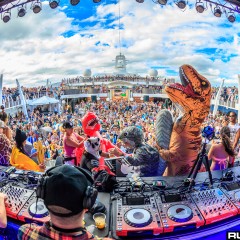 holyship16b_033.jpg