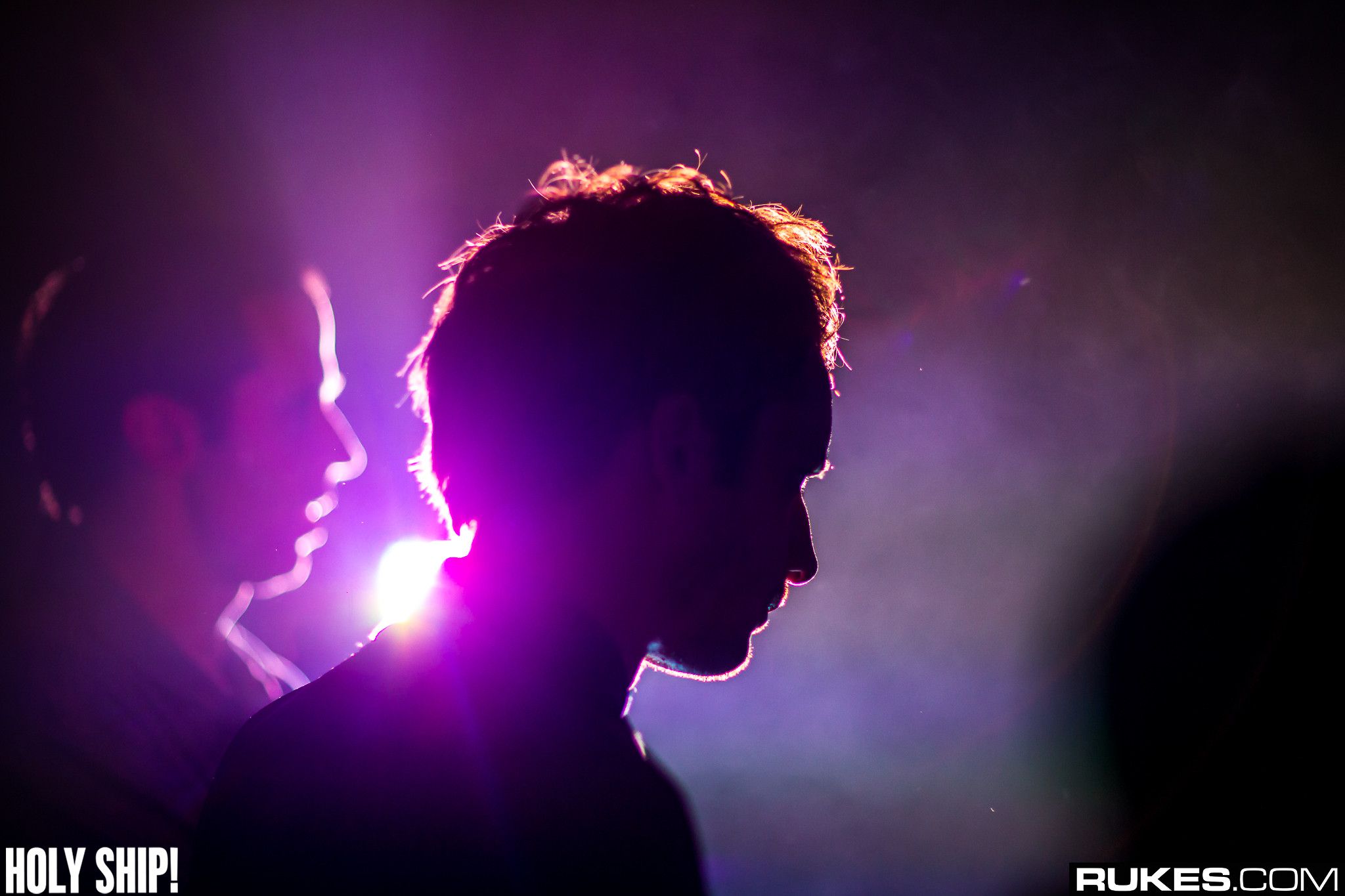 holyship16e 022