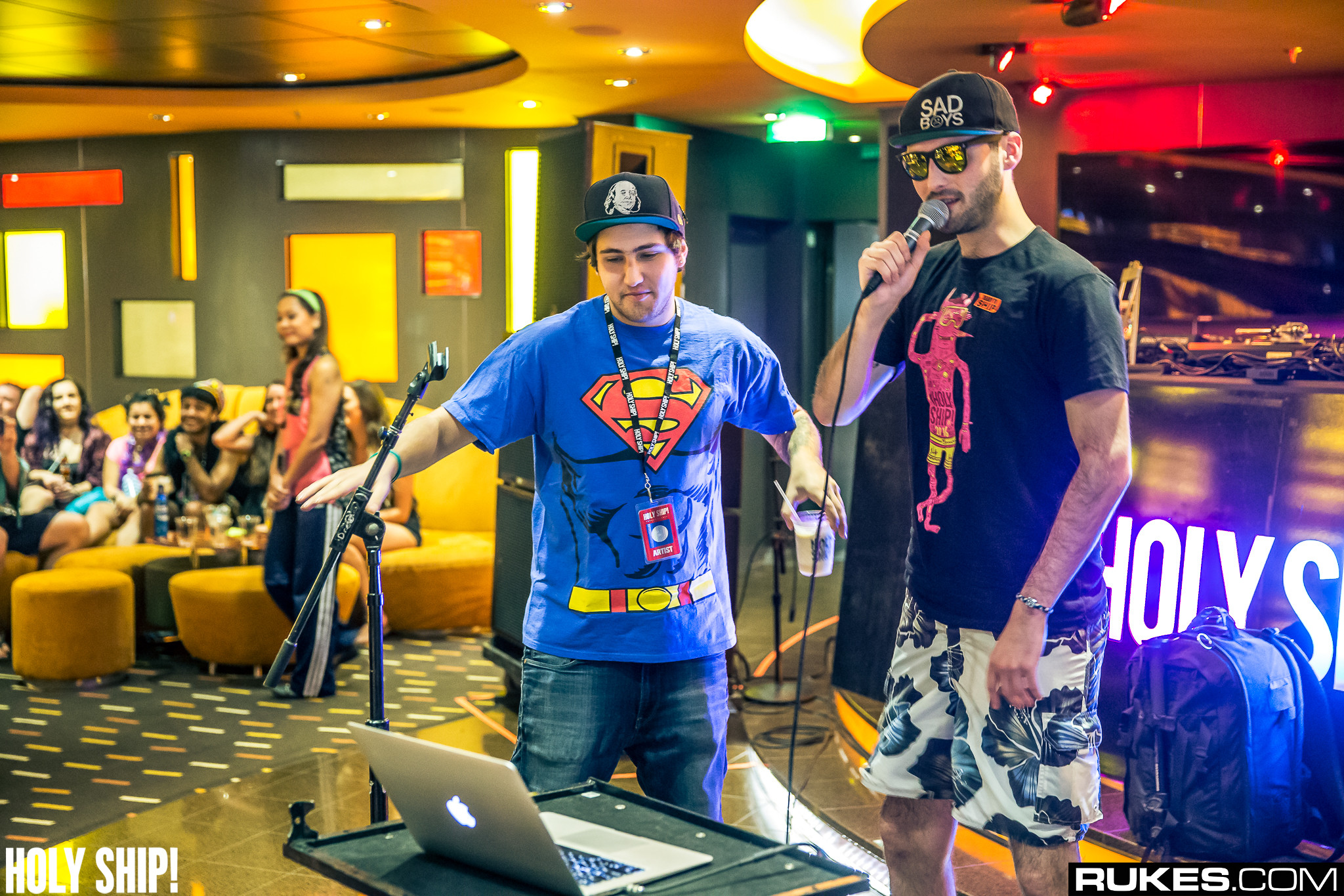 holyship16f 040
