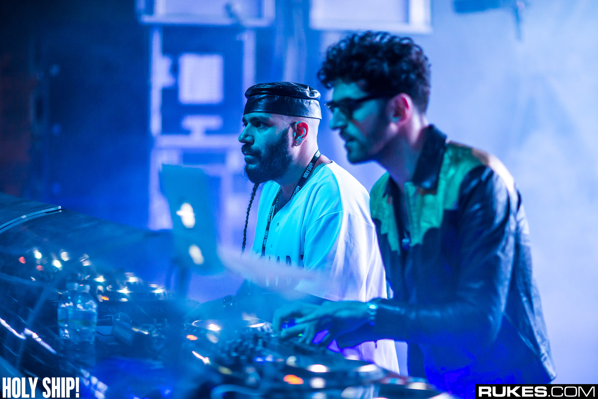 holyship16f 055