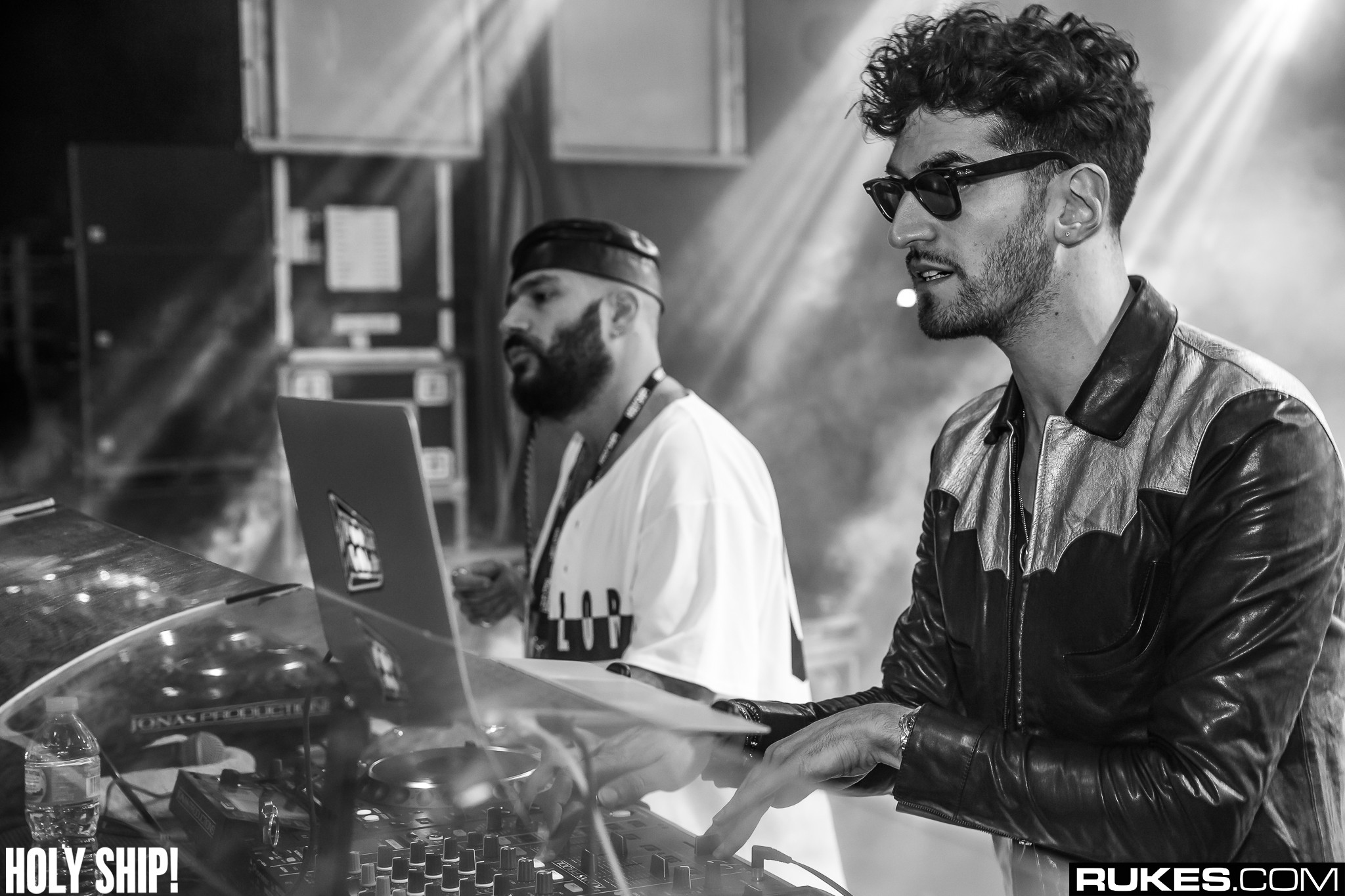 holyship16f 063