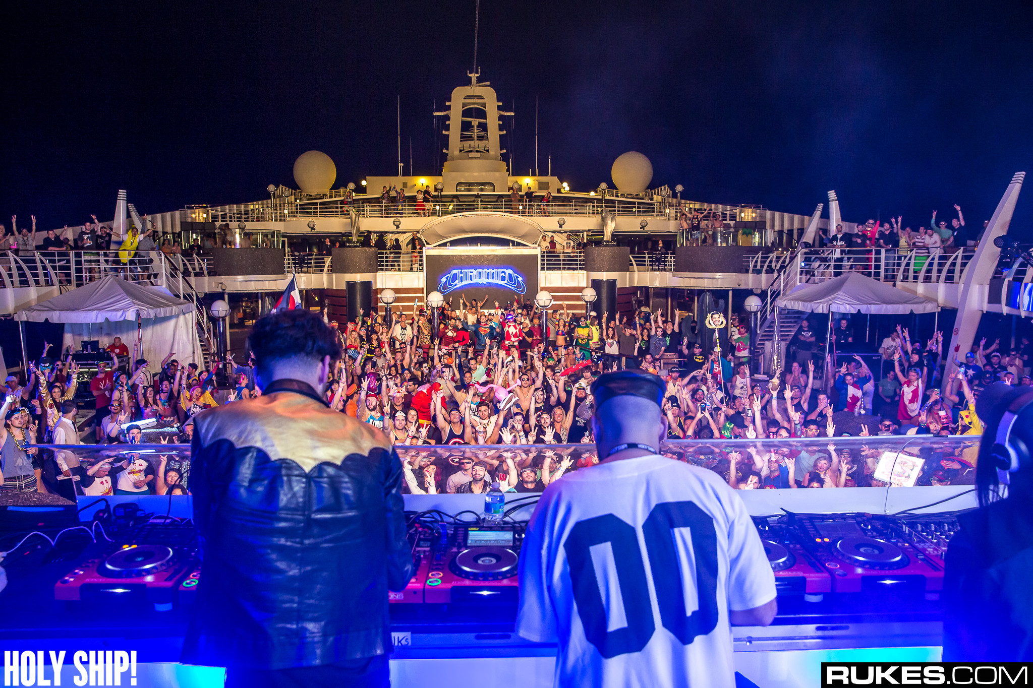 holyship16f 069