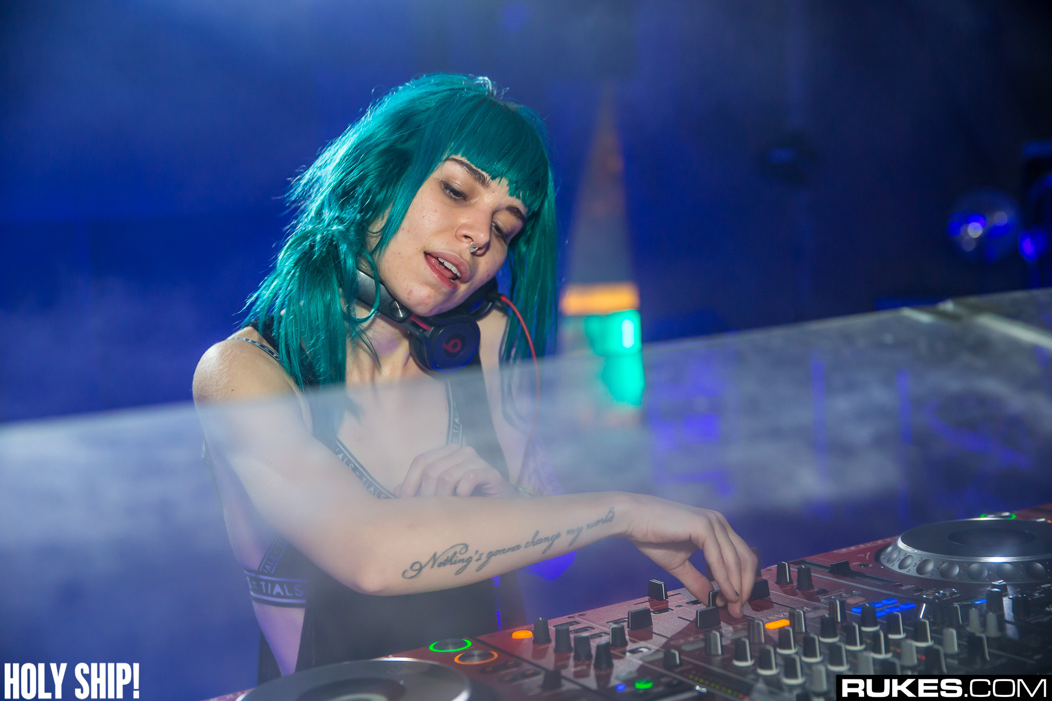 holyship16f 101
