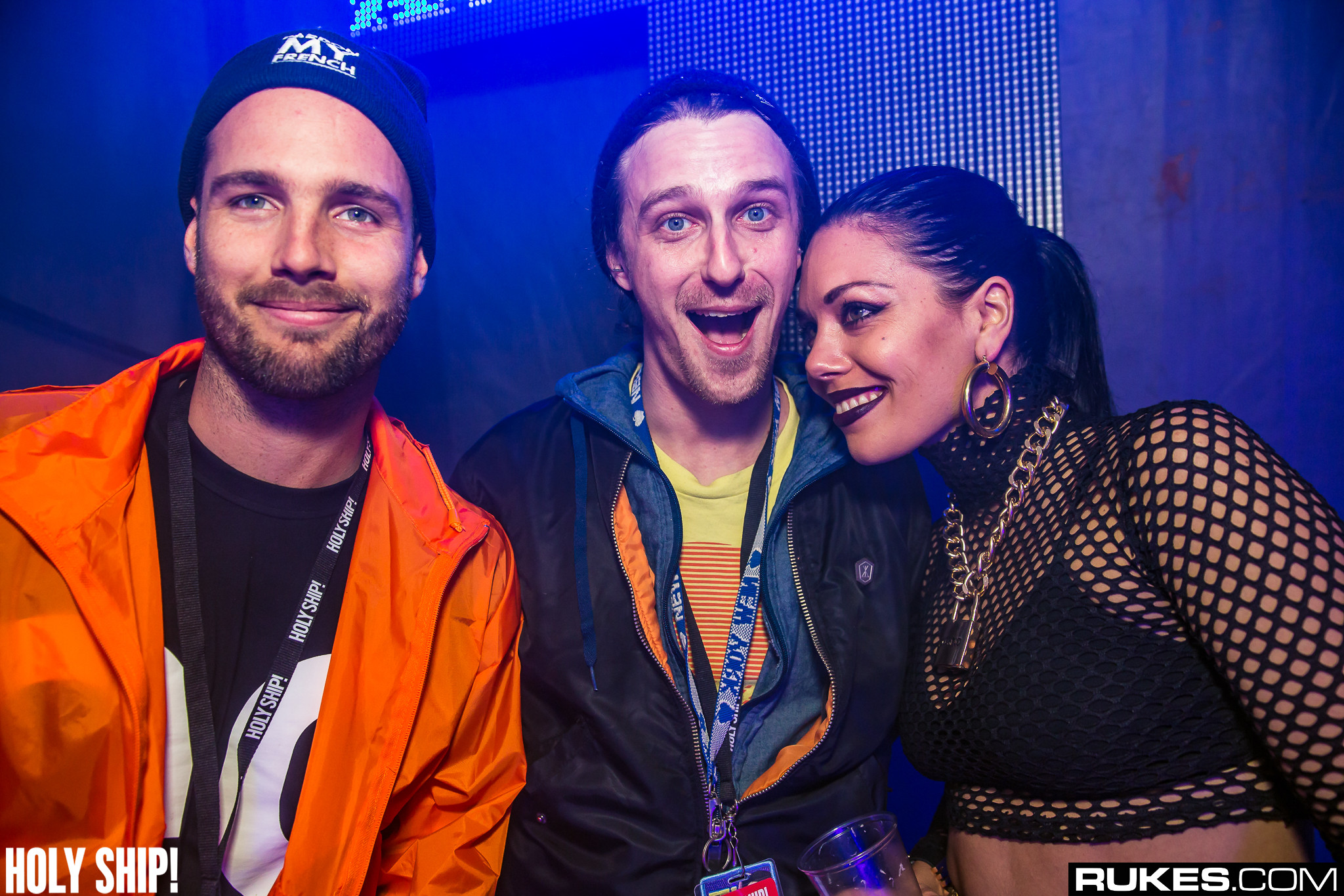 holyship16f 111