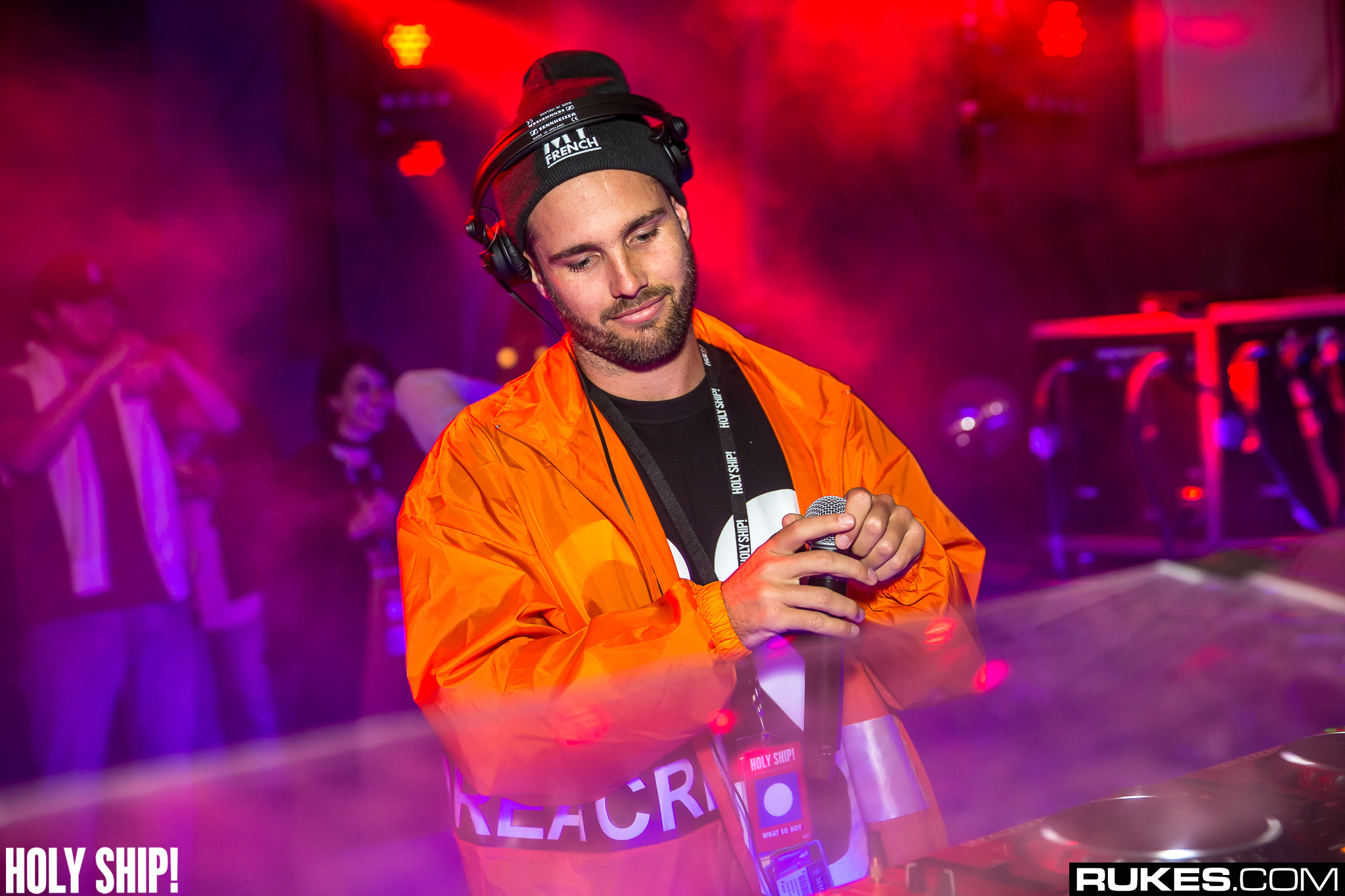 holyship16f 119