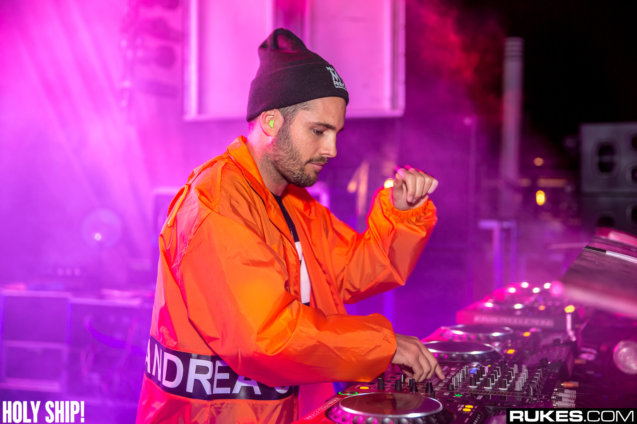 holyship16f 121