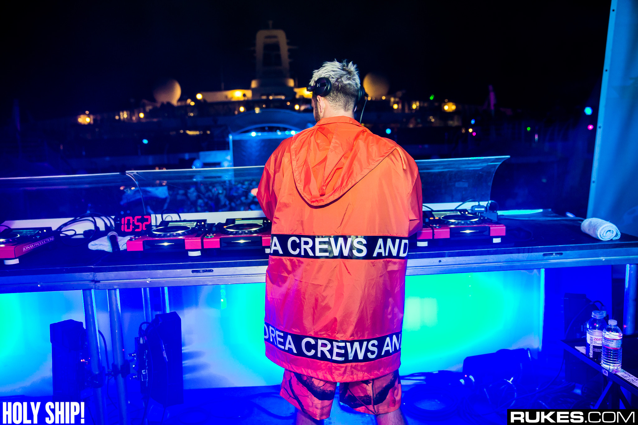 holyship16f 131