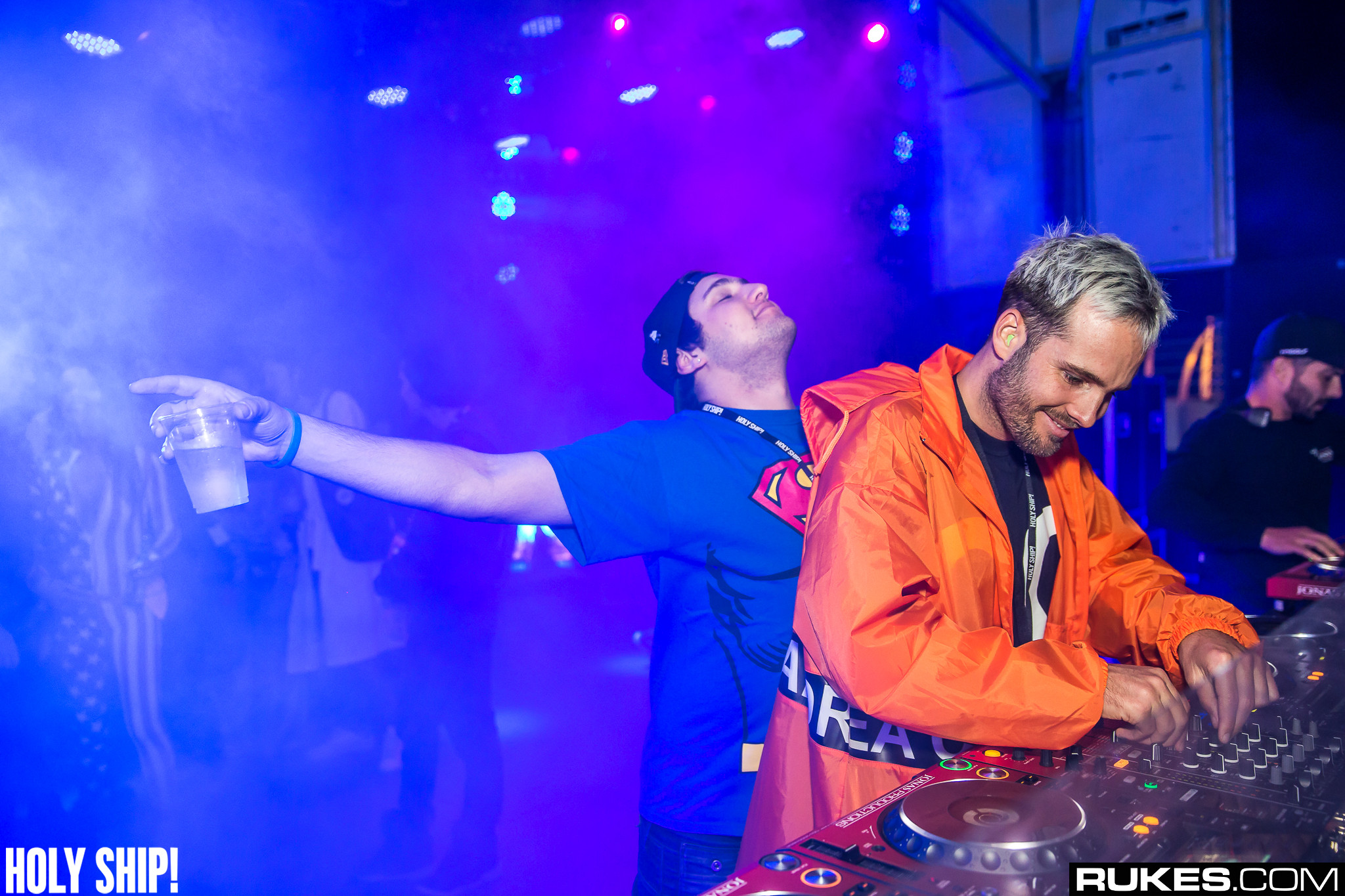 holyship16f 132