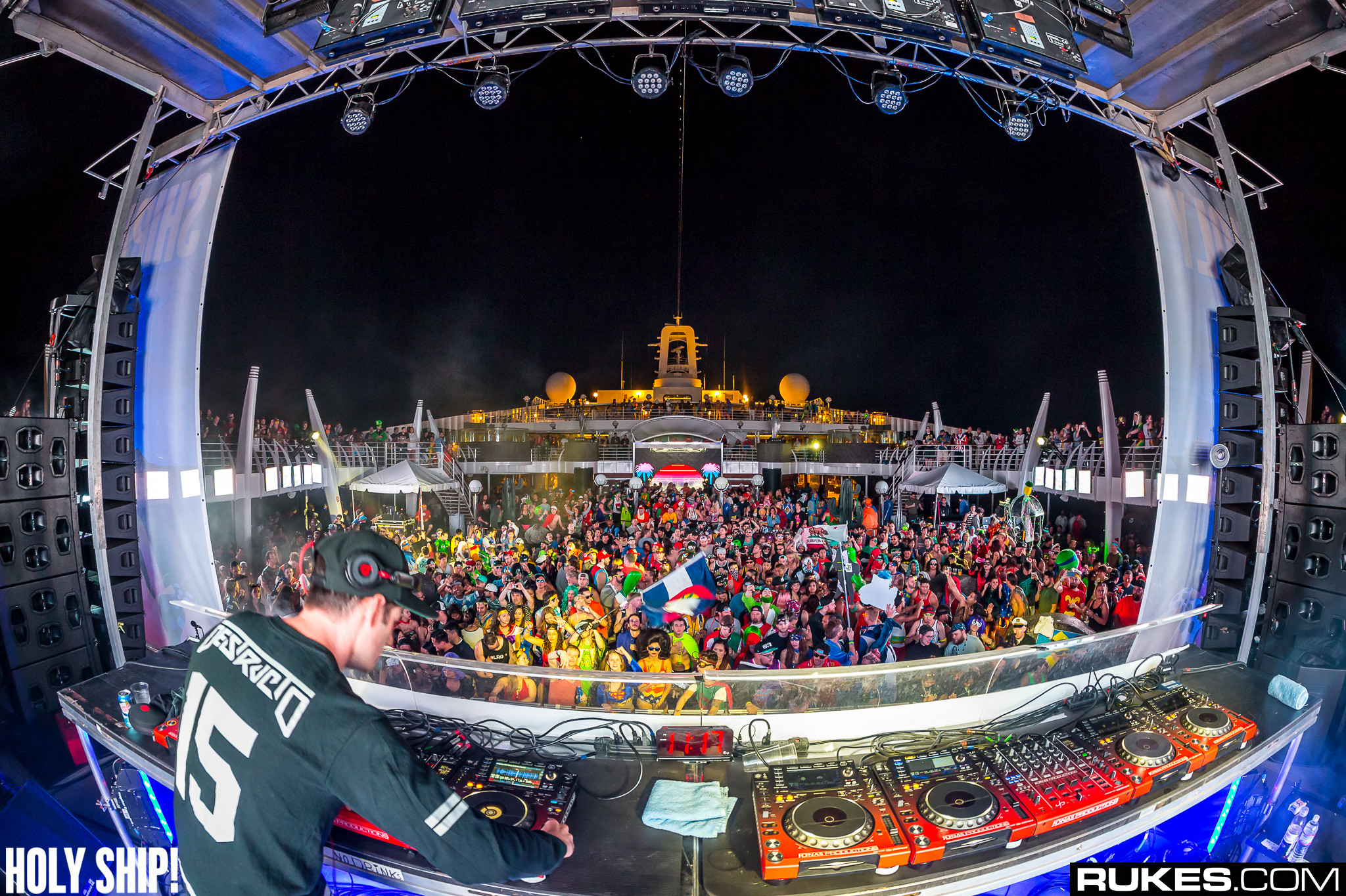 holyship16f 147