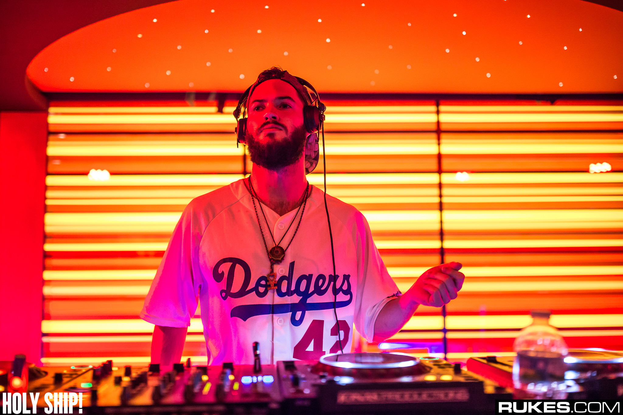holyship16f 151