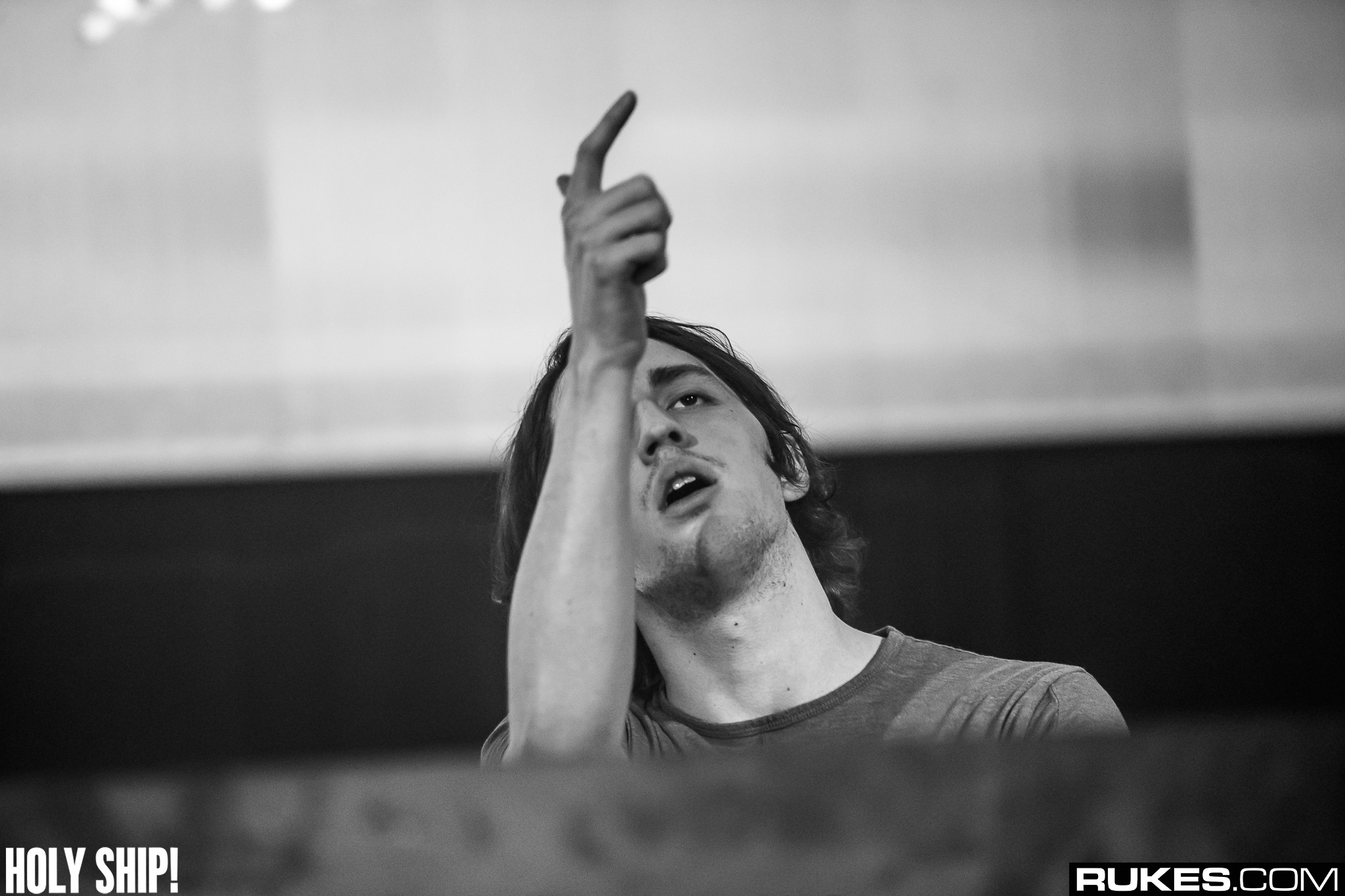 holyship16f 153