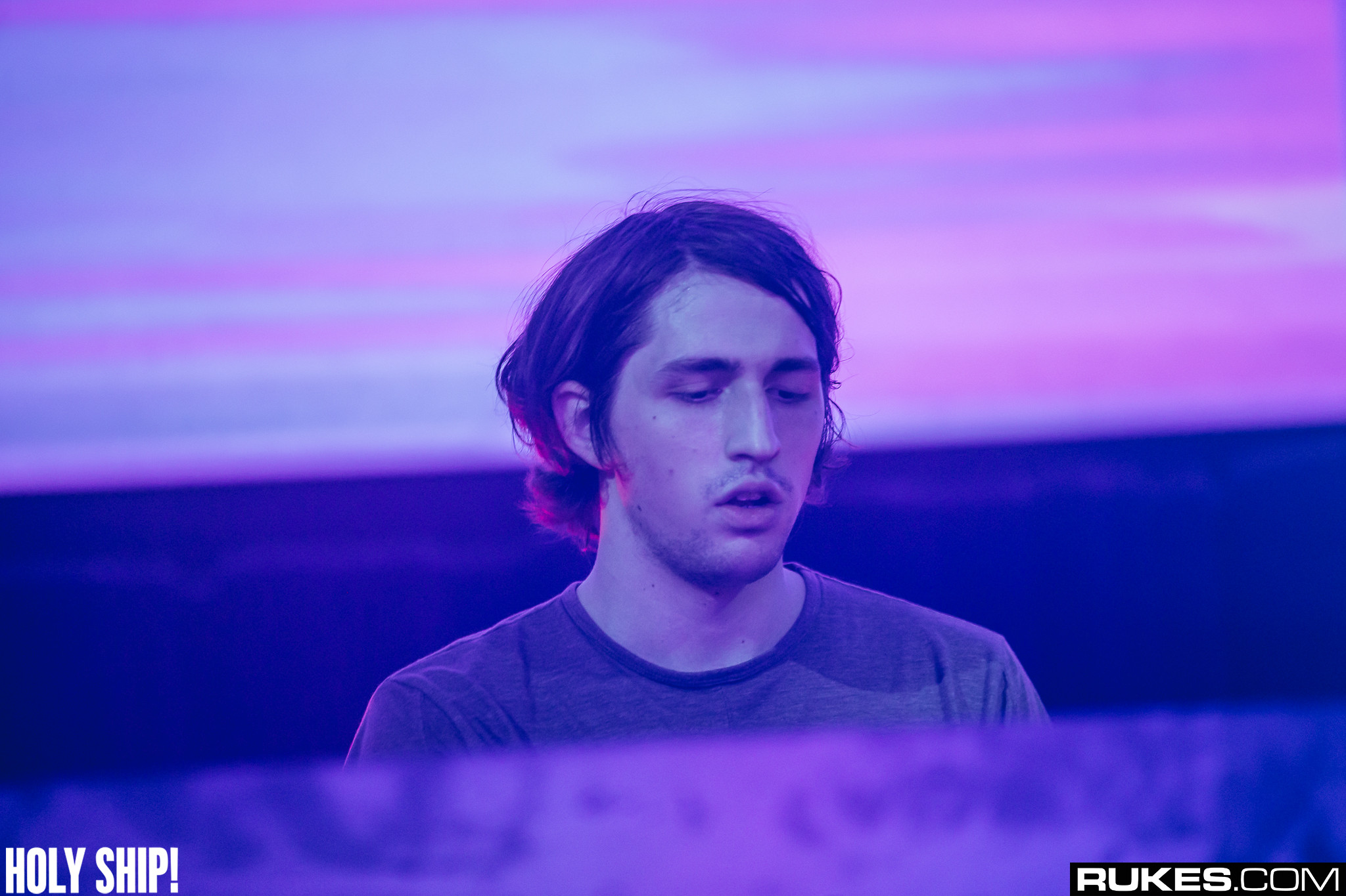 holyship16f 154