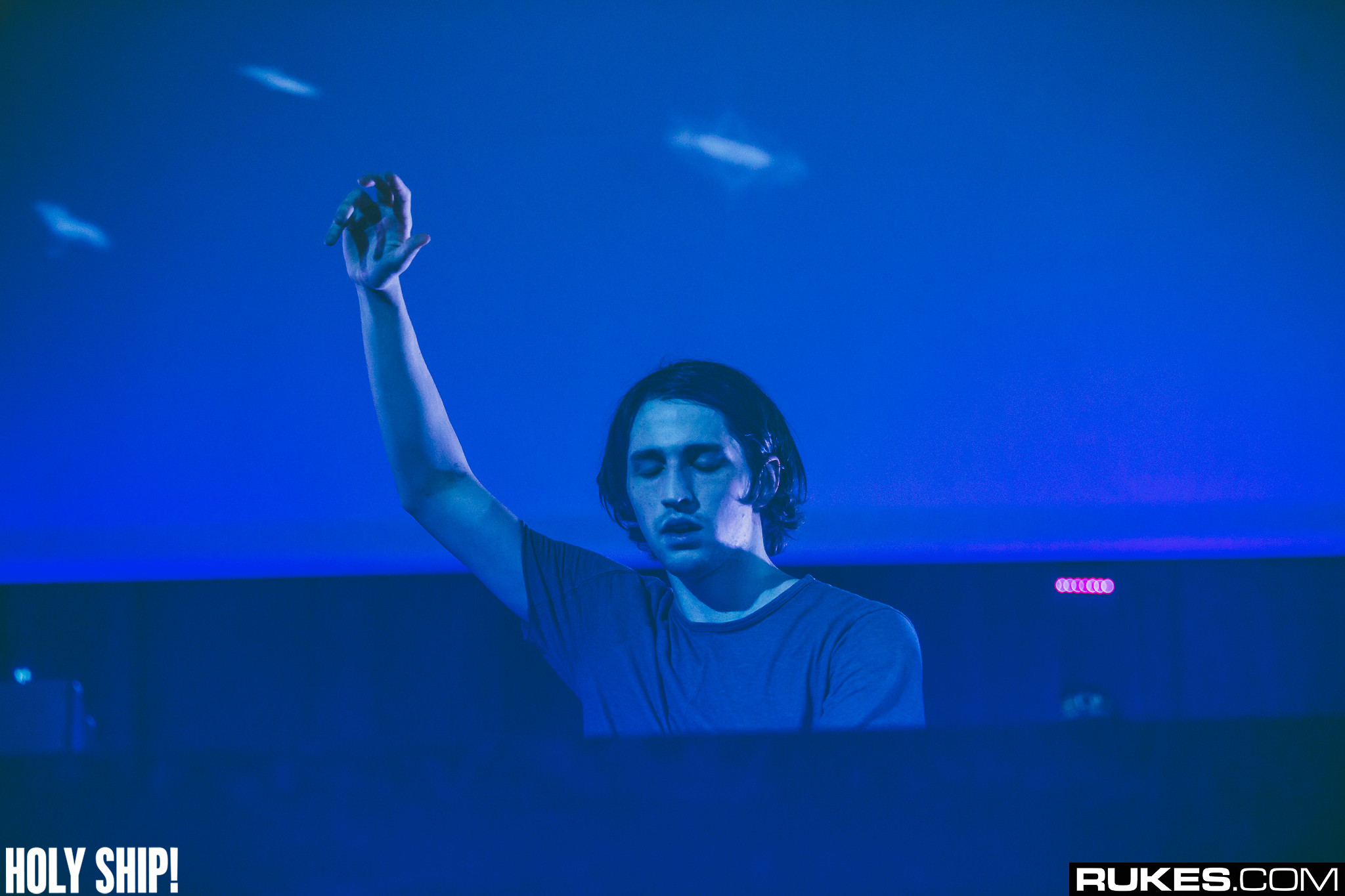 holyship16f 155