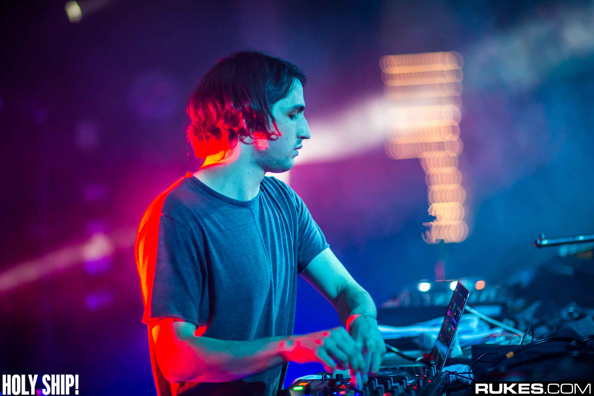 holyship16f 156