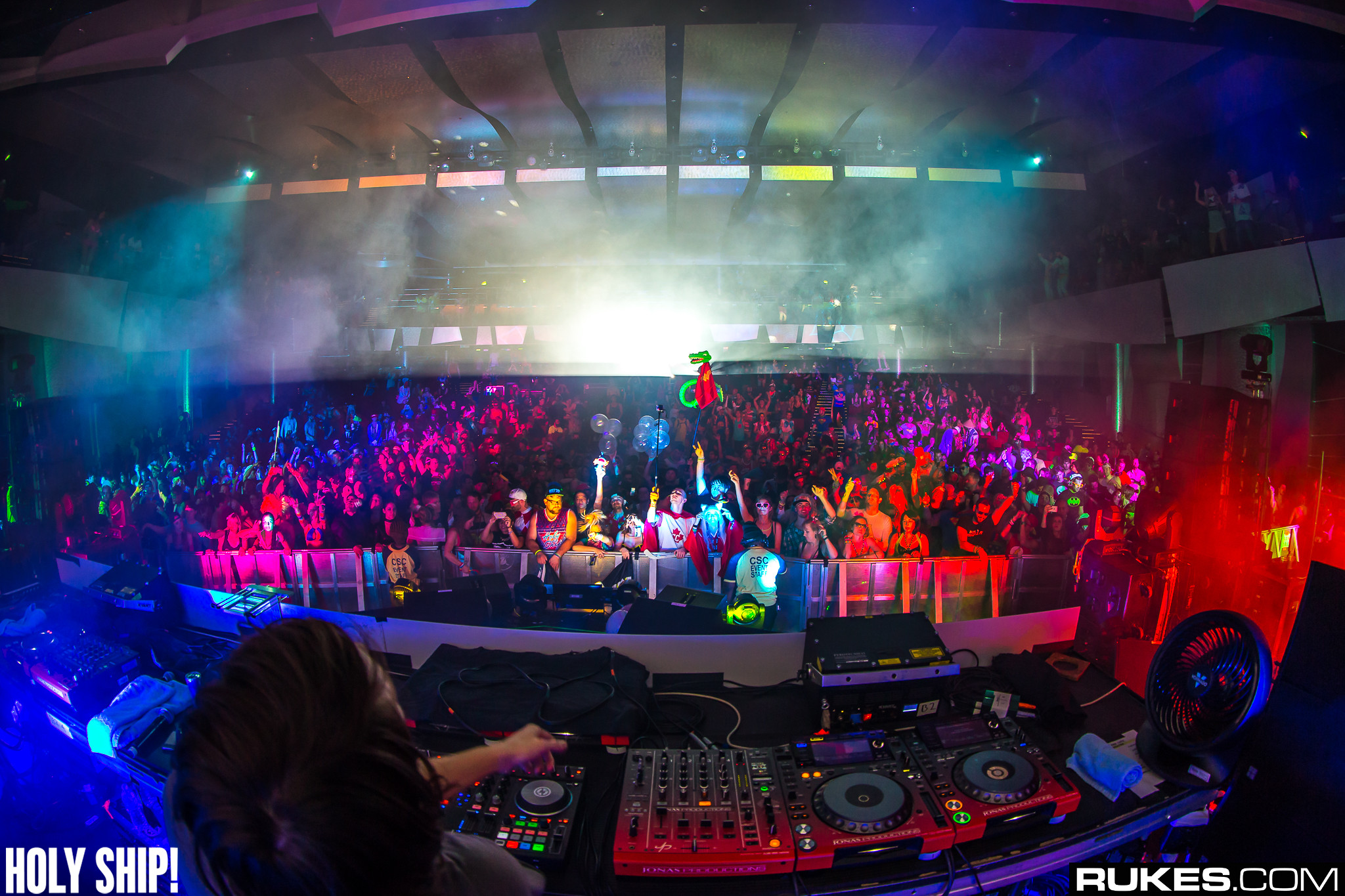 holyship16f 163