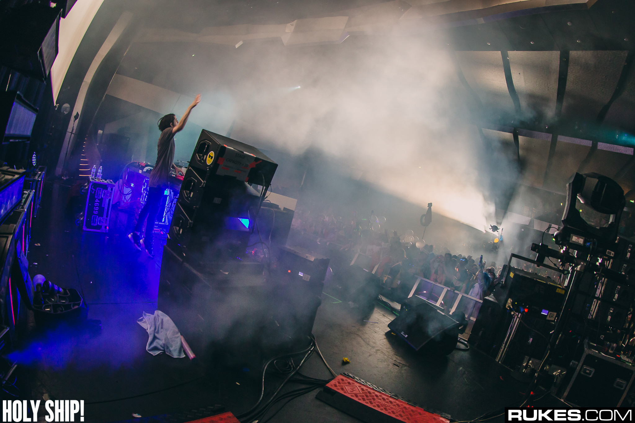 holyship16f 164