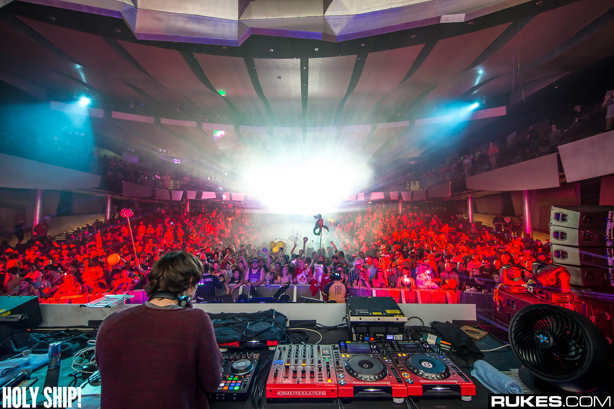 holyship16f 167