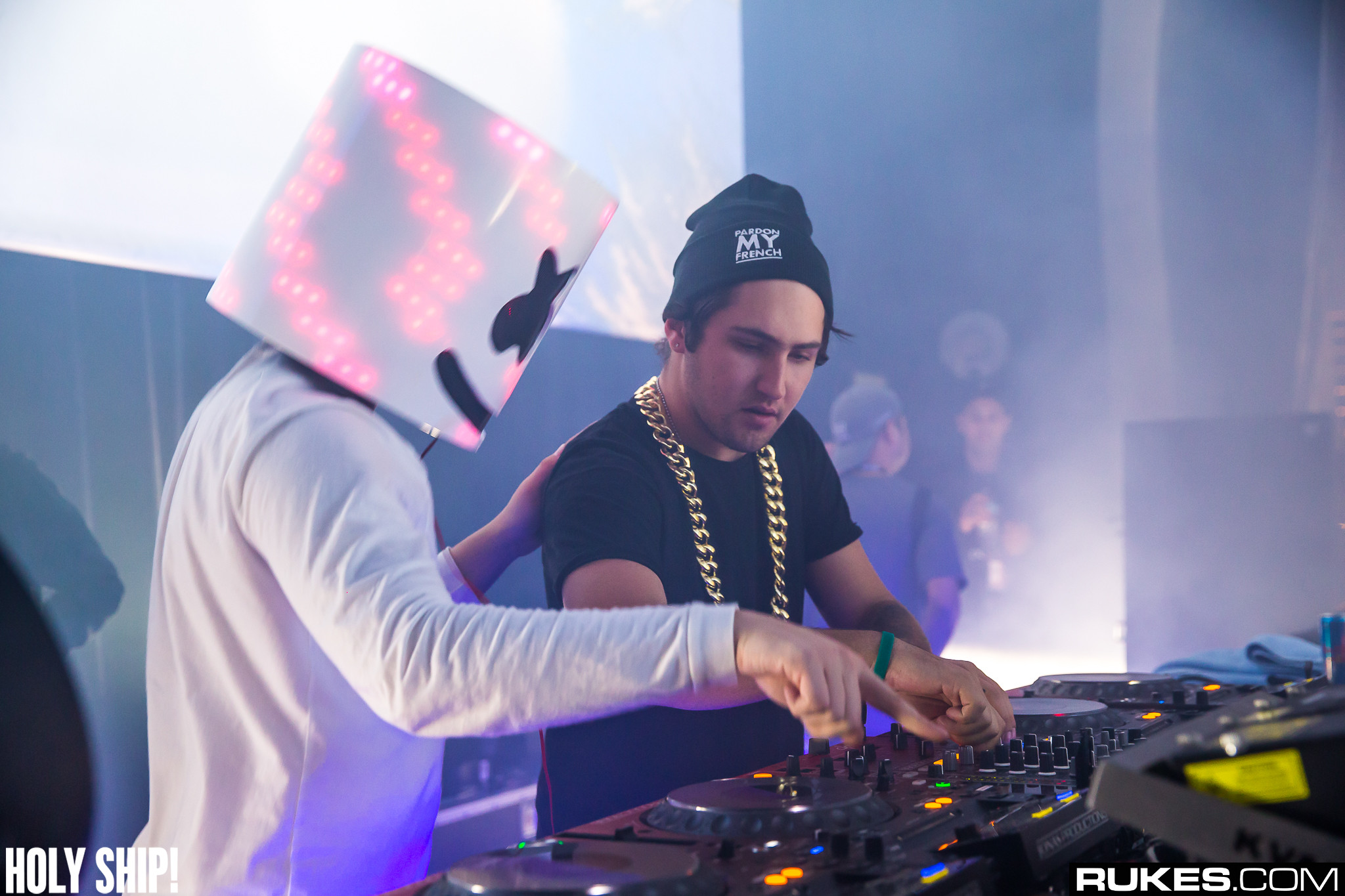 holyship16f 170