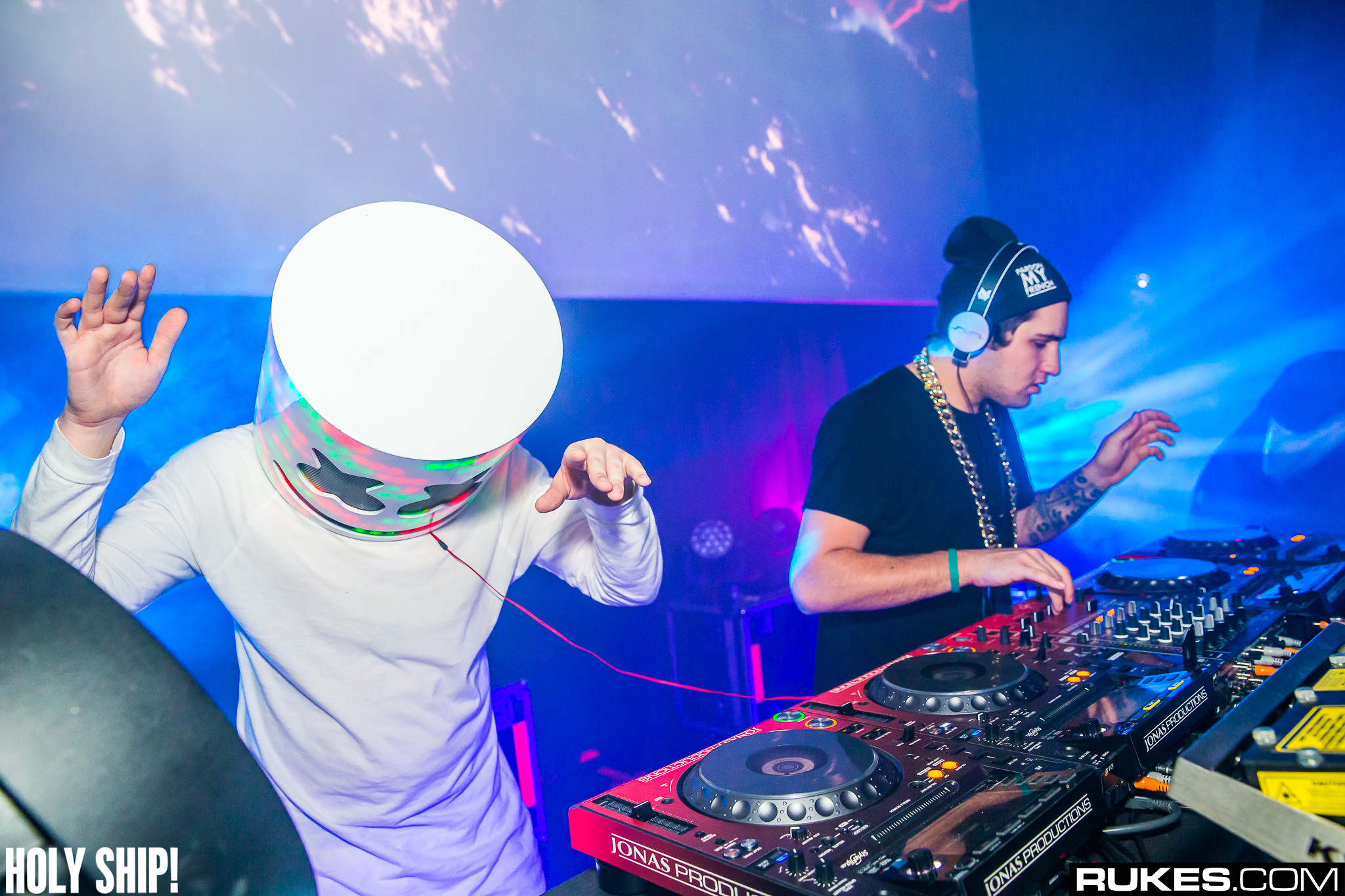 holyship16f 175