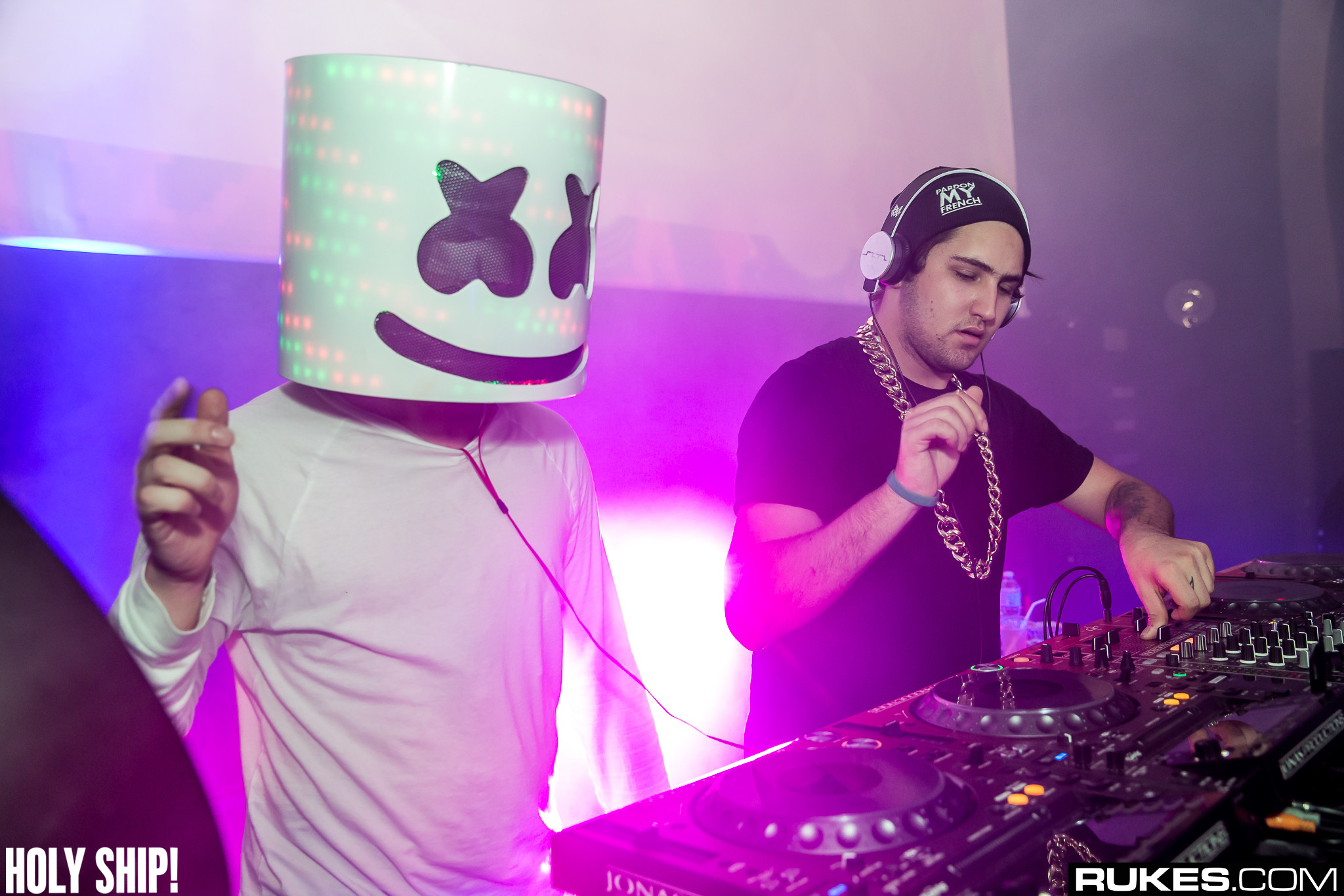 holyship16f 177