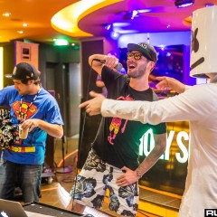 holyship16f_043.jpg