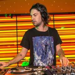 holyship16f_052.jpg