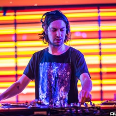 holyship16f_054.jpg