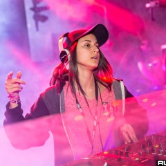 holyship16f_070.jpg