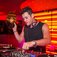 holyship16f_089.jpg