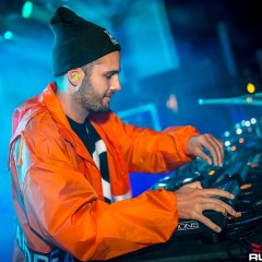 holyship16f_127.jpg