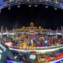 holyship16f_147.jpg