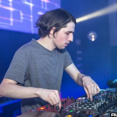 holyship16f_159.jpg