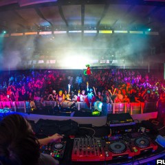 holyship16f_163.jpg