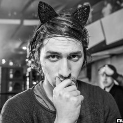 holyship16f_168.jpg