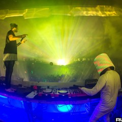 holyship16f_181.jpg