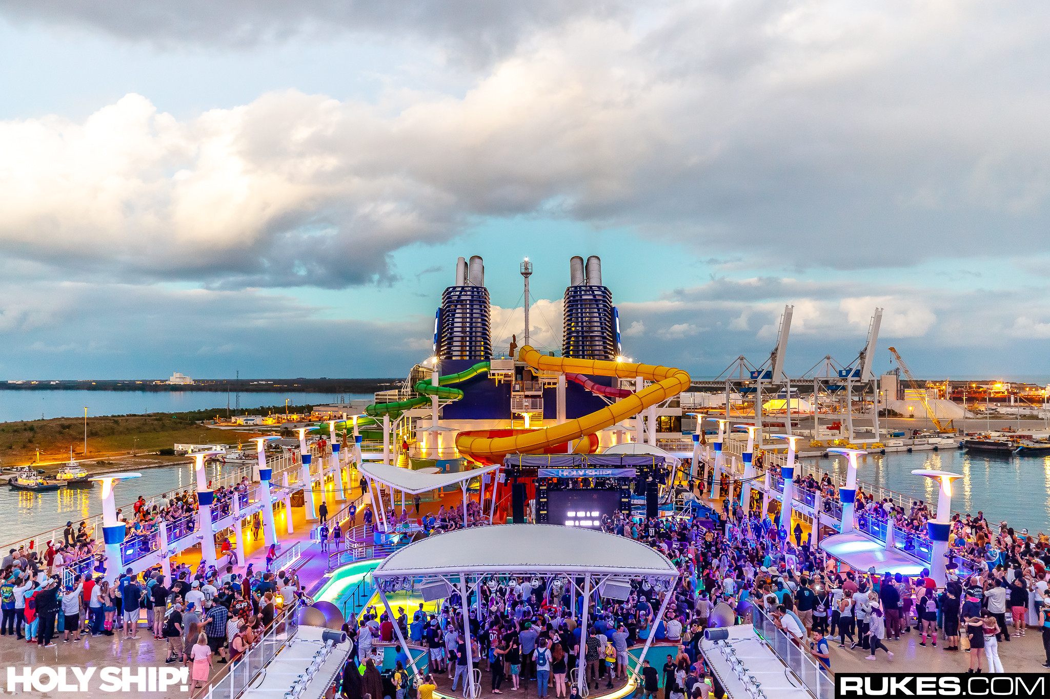 holyship17e 006